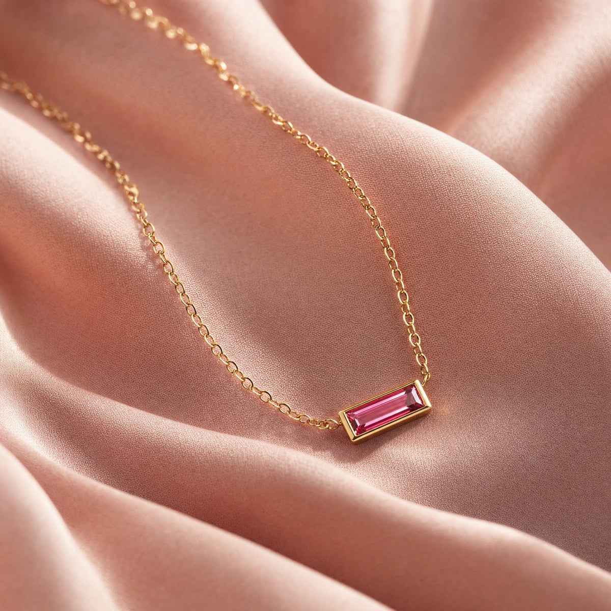 De ketting op zijde