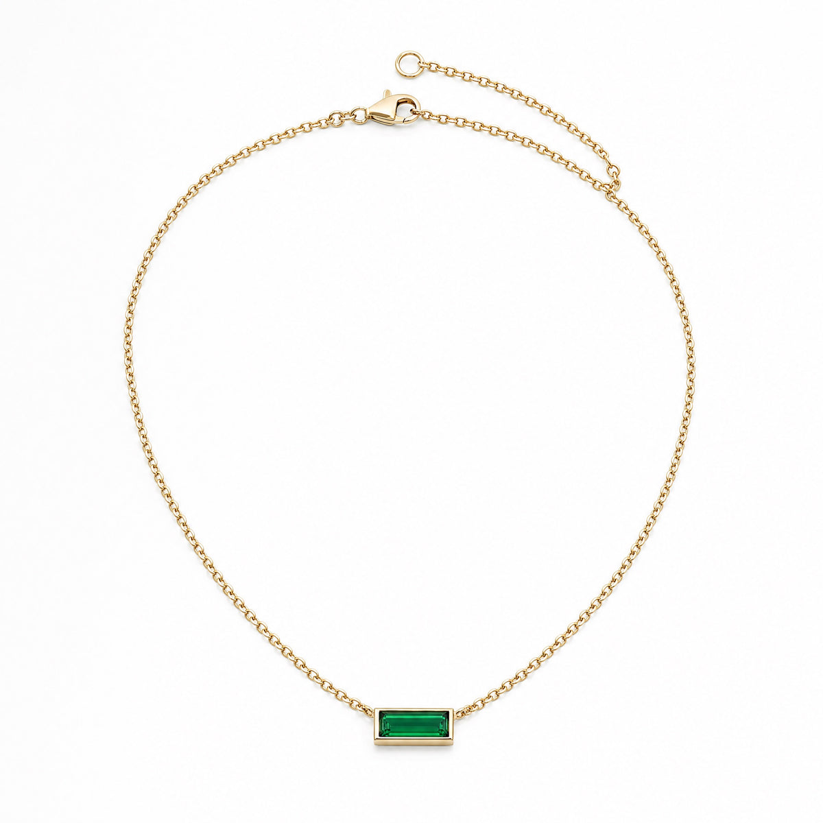 Geboortesteen ketting op wit